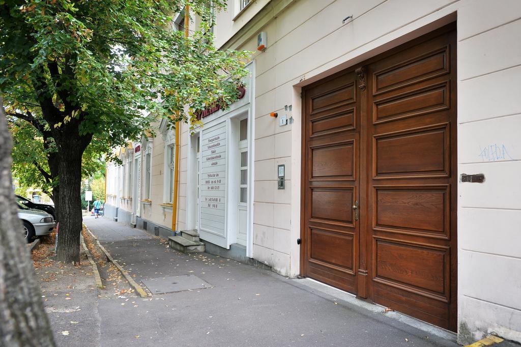 Enjoy Apartman Eger Exterior foto